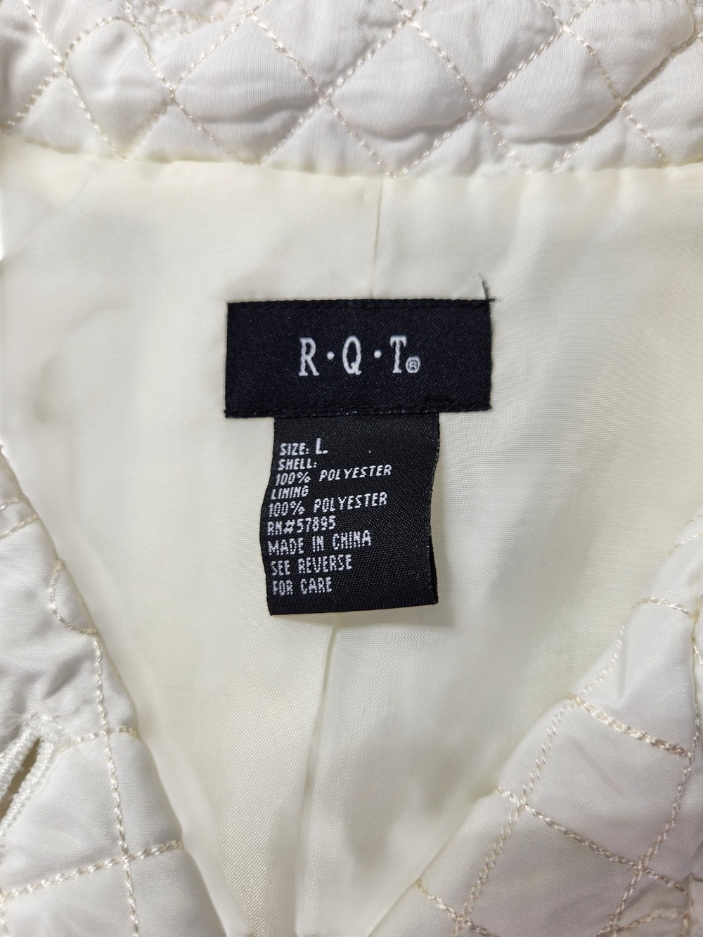R.Q.T Women's Quilted Embroidered Jacket Ivory Floral Button Front Lined Size L - Picture 16 of 16